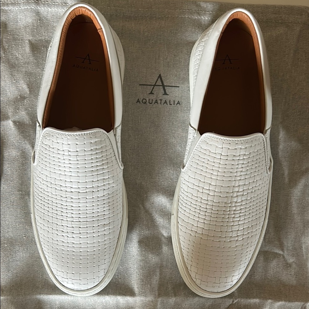 Aquatalia Men's White Slip-On Shoes made in Italy , full leather .